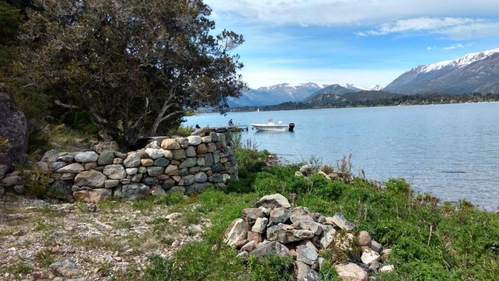 Casa De Campo Con Costa De Lago Guest House San Carlos de Bariloche Exterior photo